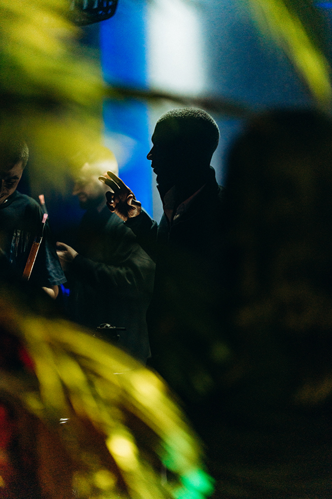 Olympvs Lounge In mol. A men dancing in Olympvs